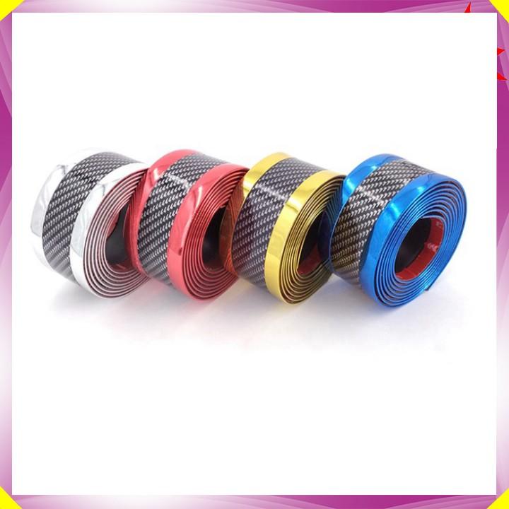 Cuộn Cacbon dán cốp, dán bước chân chống xước xe 70MM X 2,5M: Mã CB-01
