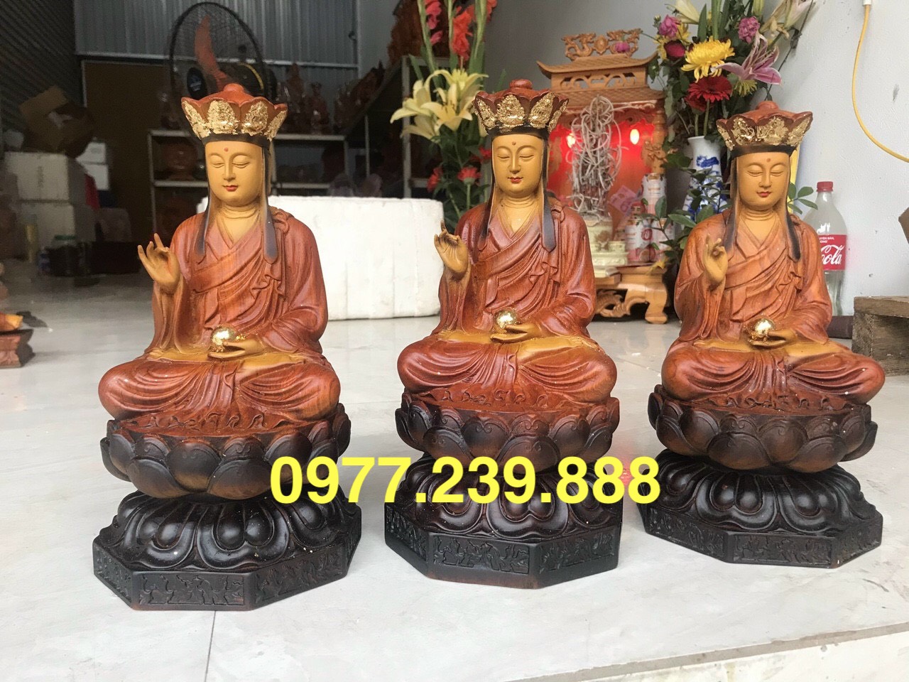 Tượng địa tạng ngồi gỗ hương 70cm