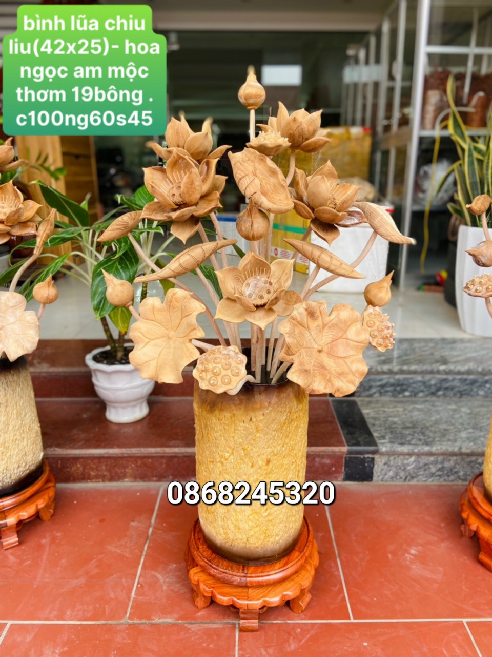 2 bình hoa sen 19 cành ,phong thủy trang trí phòng khách ,phòng thờ bằng gỗ ngọc am thơm nức