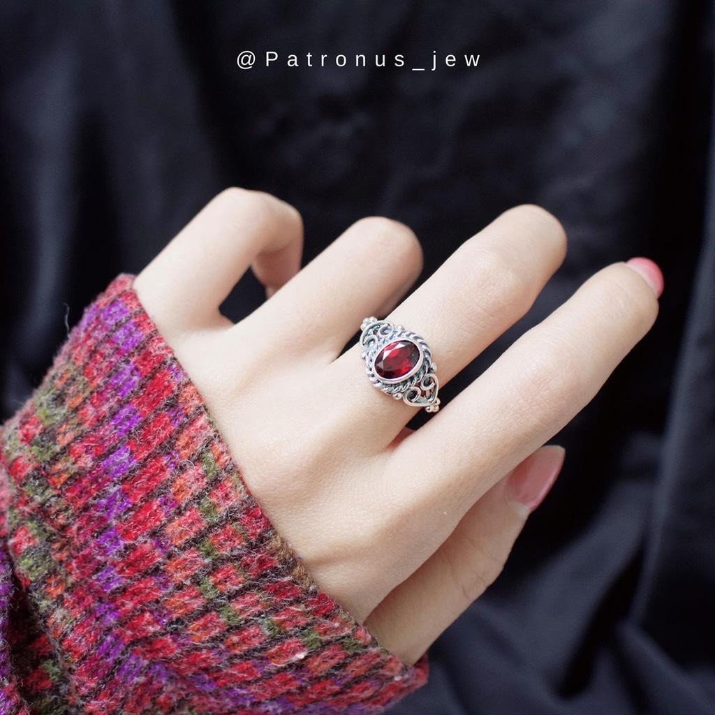 Nhẫn Garnet Oval Cổ Điển Tim NGAOVCDT22B Patronus