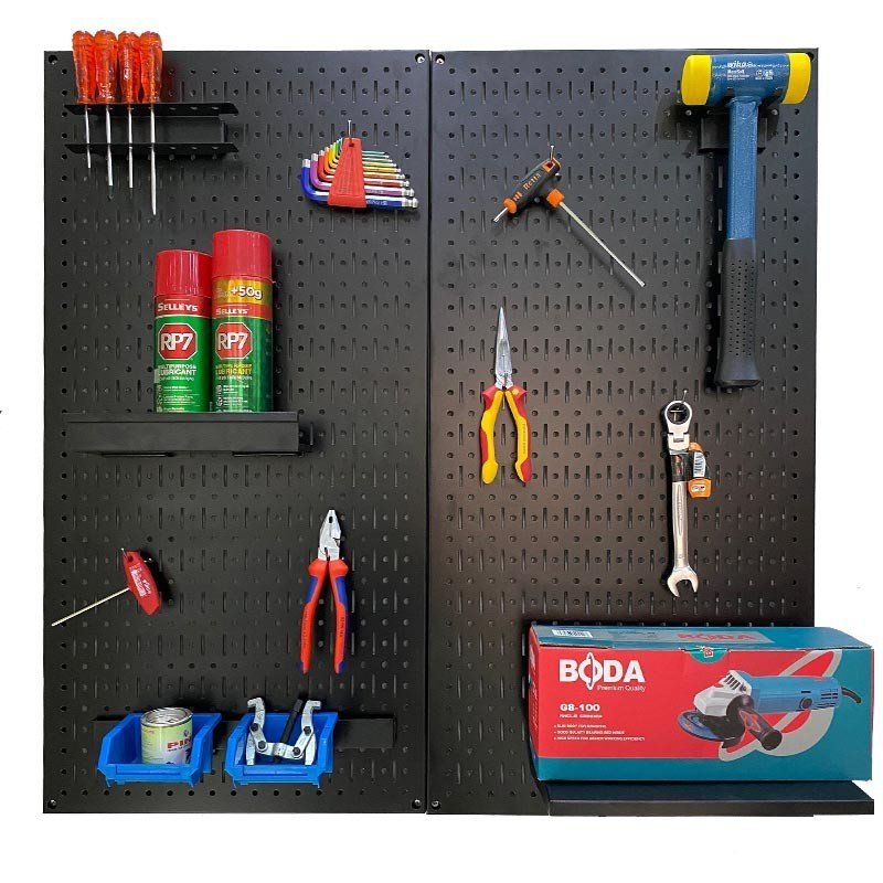 Tấm lưới đôi pegboard treo dọc màu đen kèm phụ kiện treo