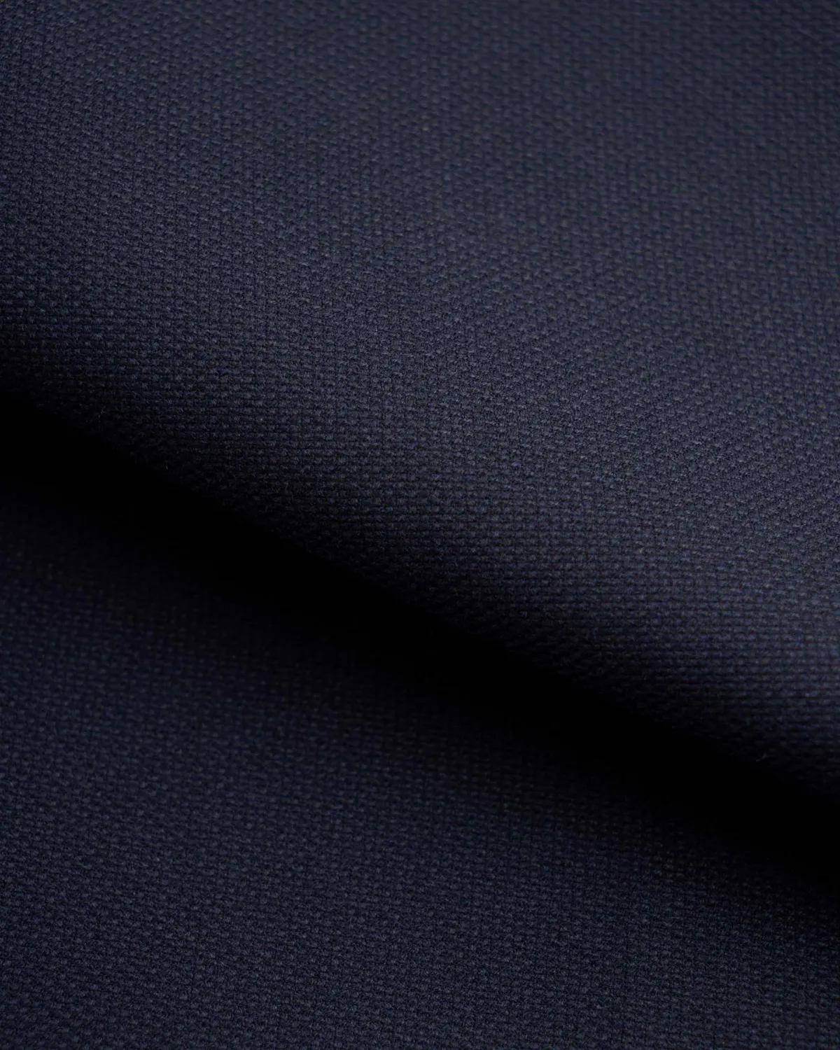 Quần Tây Nam Dài Ủi Ly Trước vải dệt dobby Màu xanh Navy Form Slim Cropped - ROUTINE 10F25PFO015