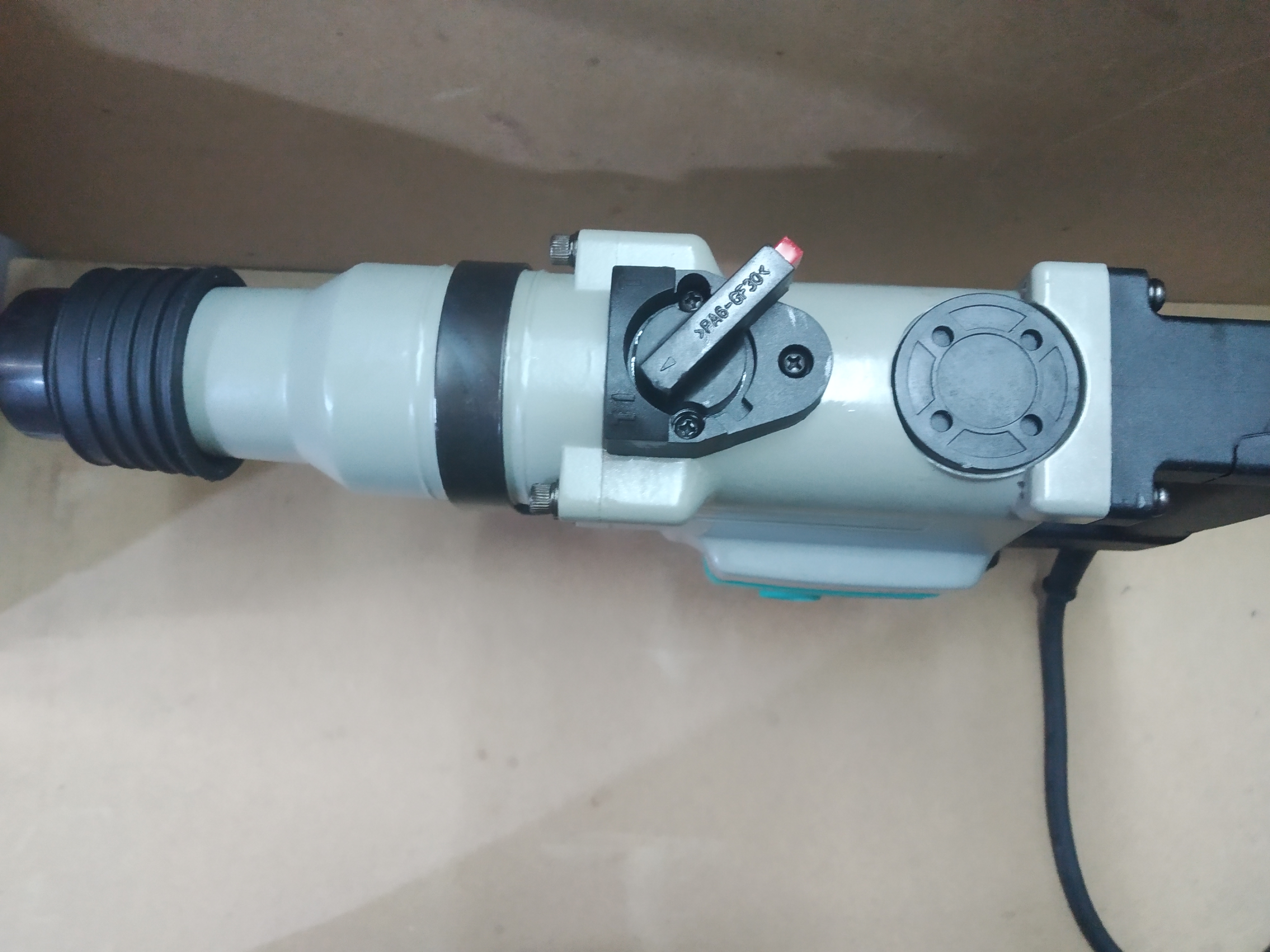 Máy Khoan Đục Bê Tông DCA AZC03-26B