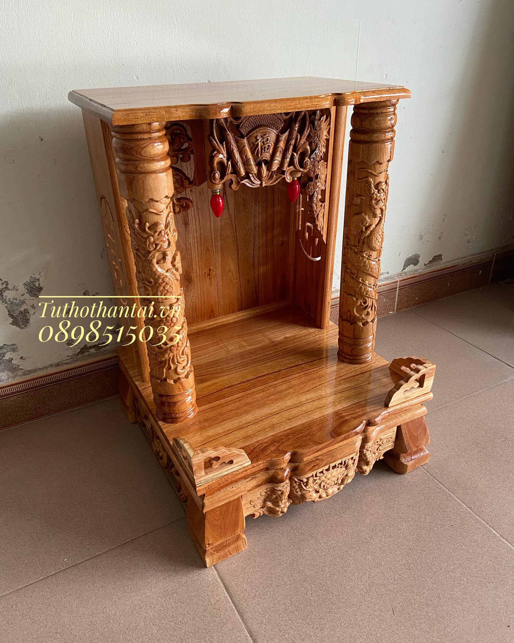 Bàn thờ thần tài cột Rồng 48 x 68CM, đình cong