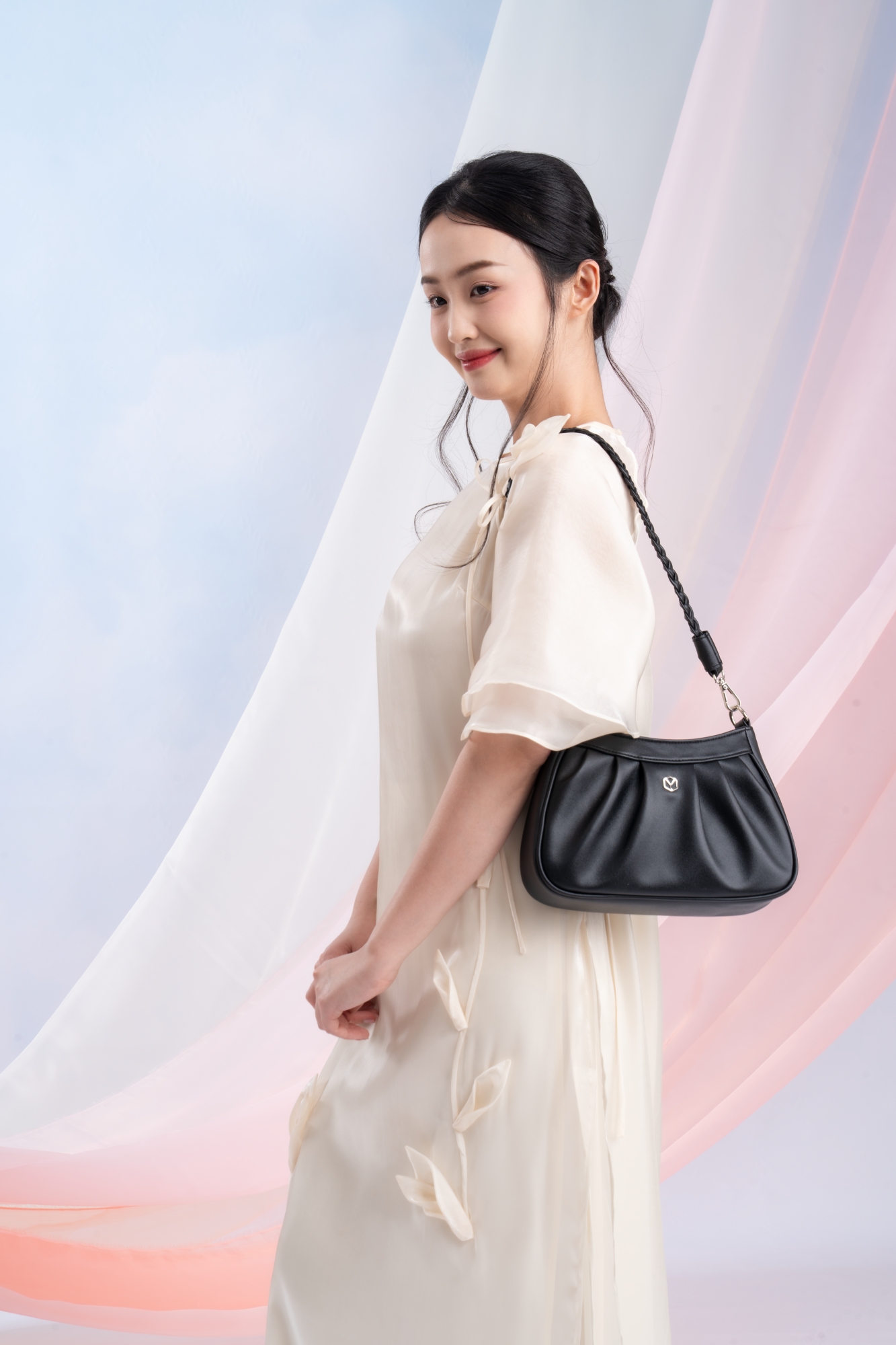 Túi Yuumy ( Thời trang nữ xếp ly sành điệu - Túi đeo vai da Seasand YN267 )