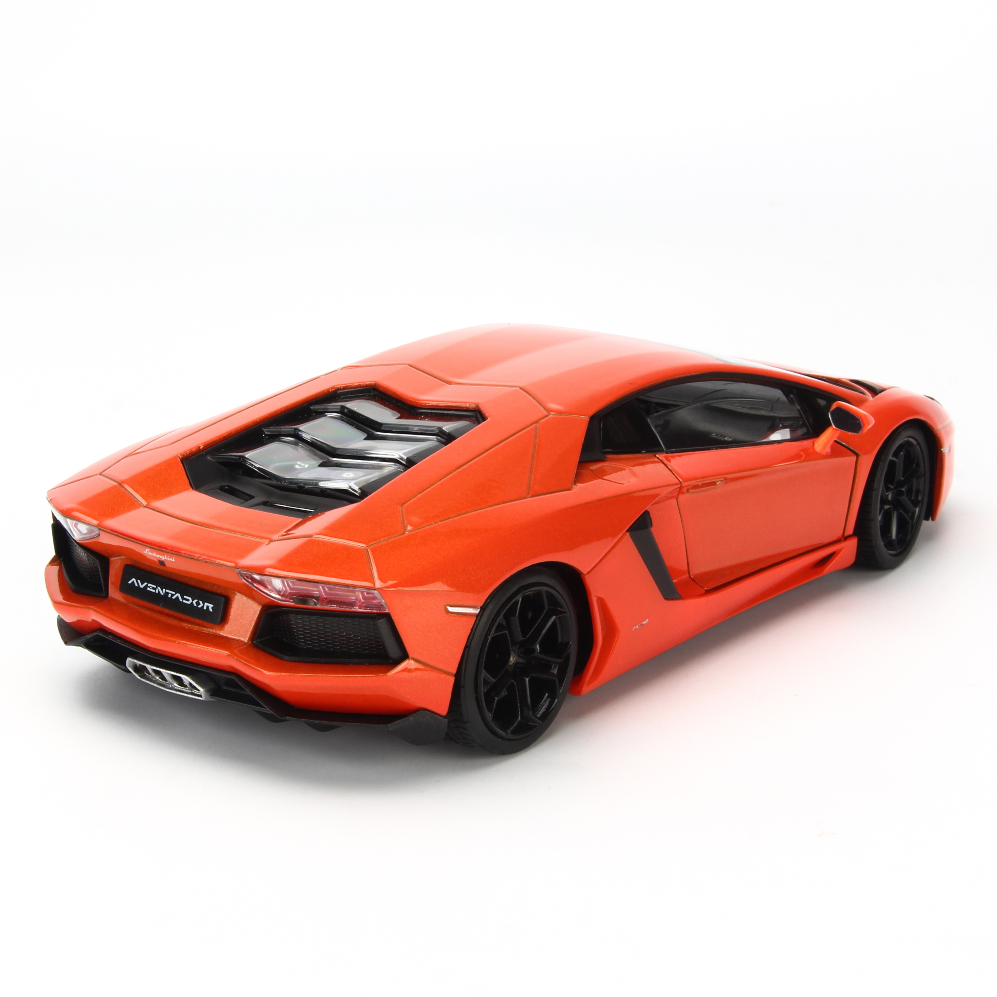 Mô hình xe Lamborghini Aventador LP700-4 1:24 Welly- 24033