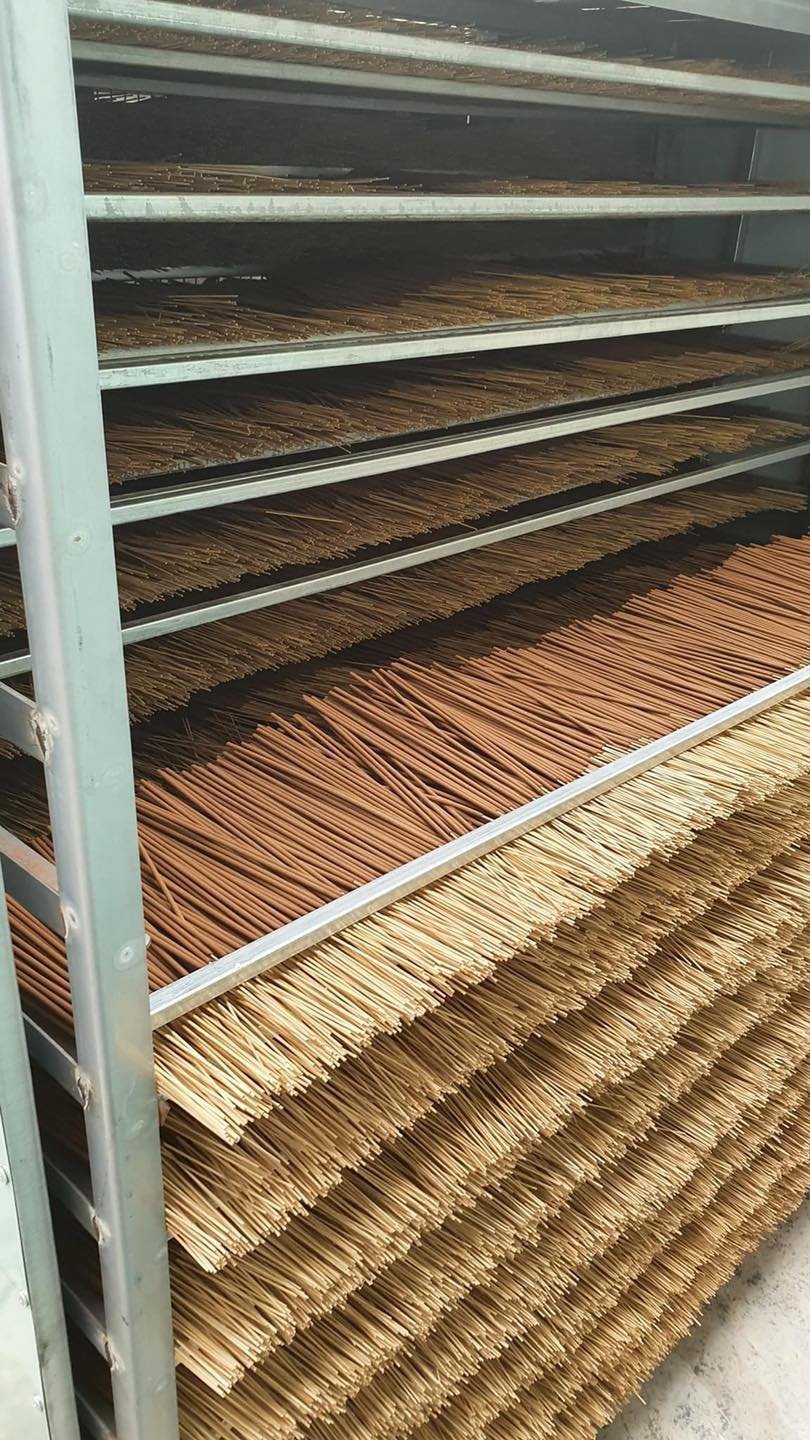 Nhang bó 1kg nhang sạch Dương Minh 100% thành phần tự nhiên nhang cây thơm từ cây lá an toàn không hoá chất
