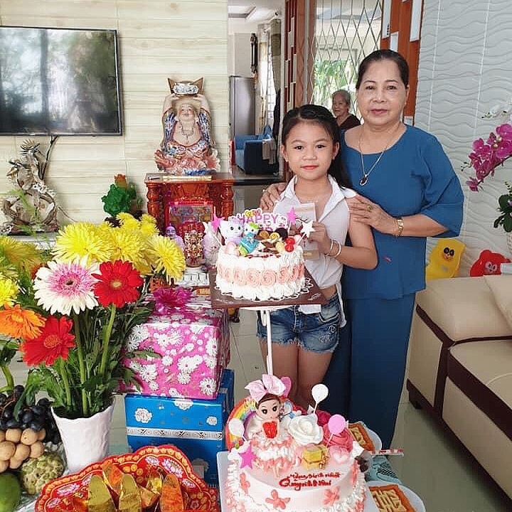 Set bộ trung niên iDiva B1-01, chất liệu lụa đũi cao cấp, hoa vẽ, dáng suông phù hợp U50 dự tiệc &amp; dạo phố