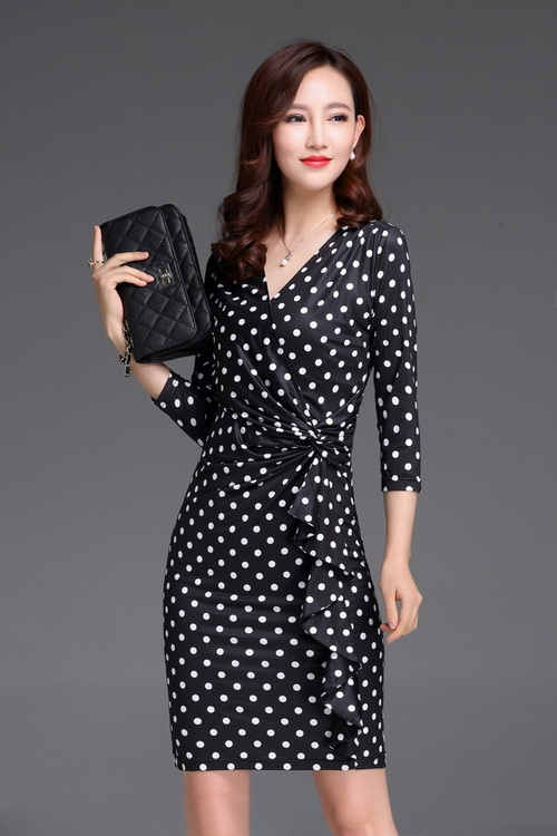 ĐẦM TAY LỞ CHẤM BI DÚN EO