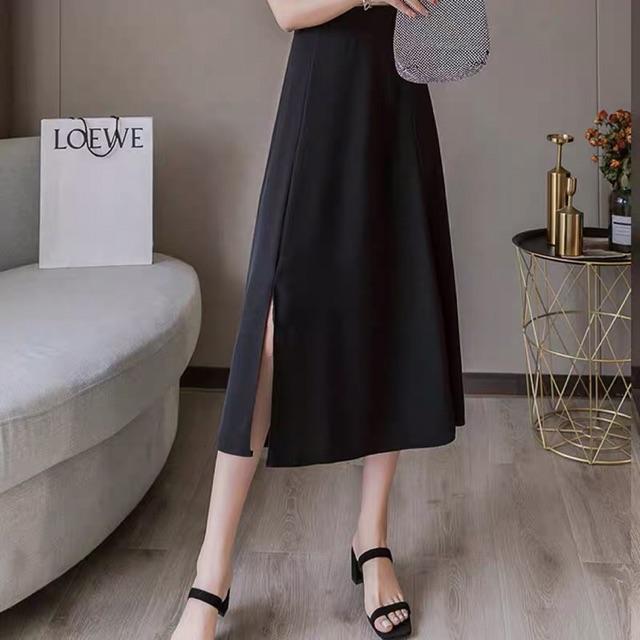 Chân váy xoè nhẹ sẻ trước dáng dài 70cm