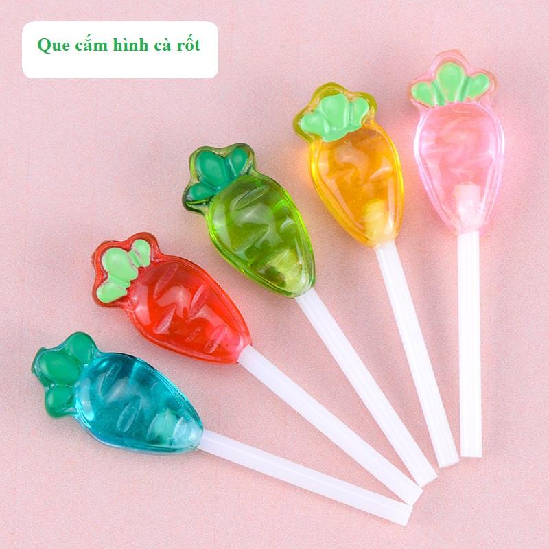 Phụ kiện tiểu cảnh que cắm hình cà rốt nhiều màu, trang trí chậu trồng cây, làm tiểu cảnh terrarium