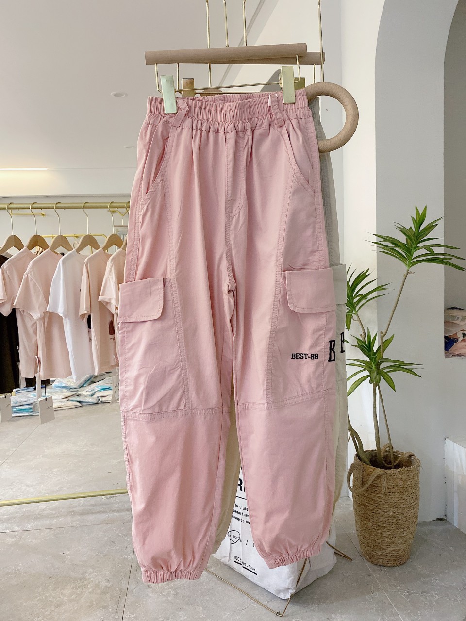 Quần kaki bé gái size đại bo gấu 9-18 tuổi thêu chữ BEST 88 dáng thể thao hàng Quản Châu cao cấp