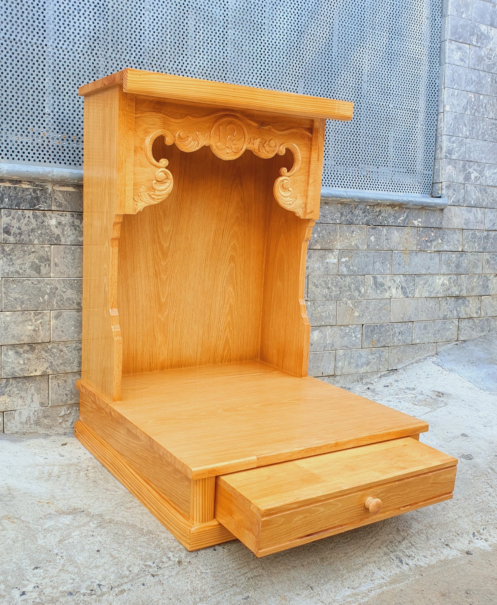 Bàn thờ thần tài ông địa gỗ Sồi ngang 56cm