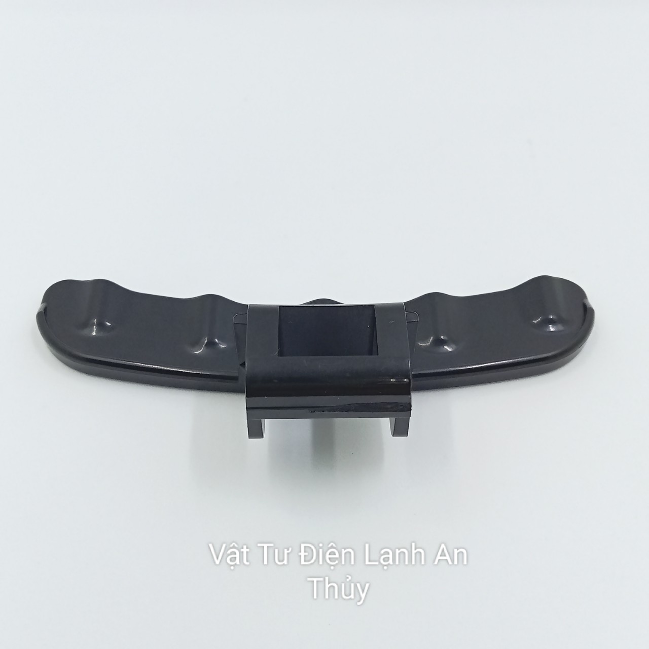 Tay nắm máy giặt cho Samsung mẫu nhỏ 7-9kg bằng nhựa màu đen