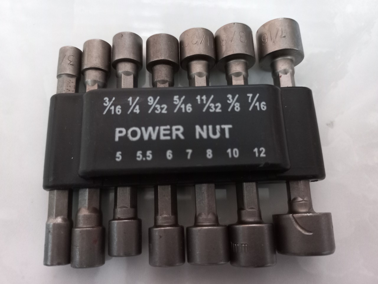 M* BỘ DỤNG CỤ CHỤP ỐC 14 MÓN DÙNG GẮN MÁY KHOAN PIN