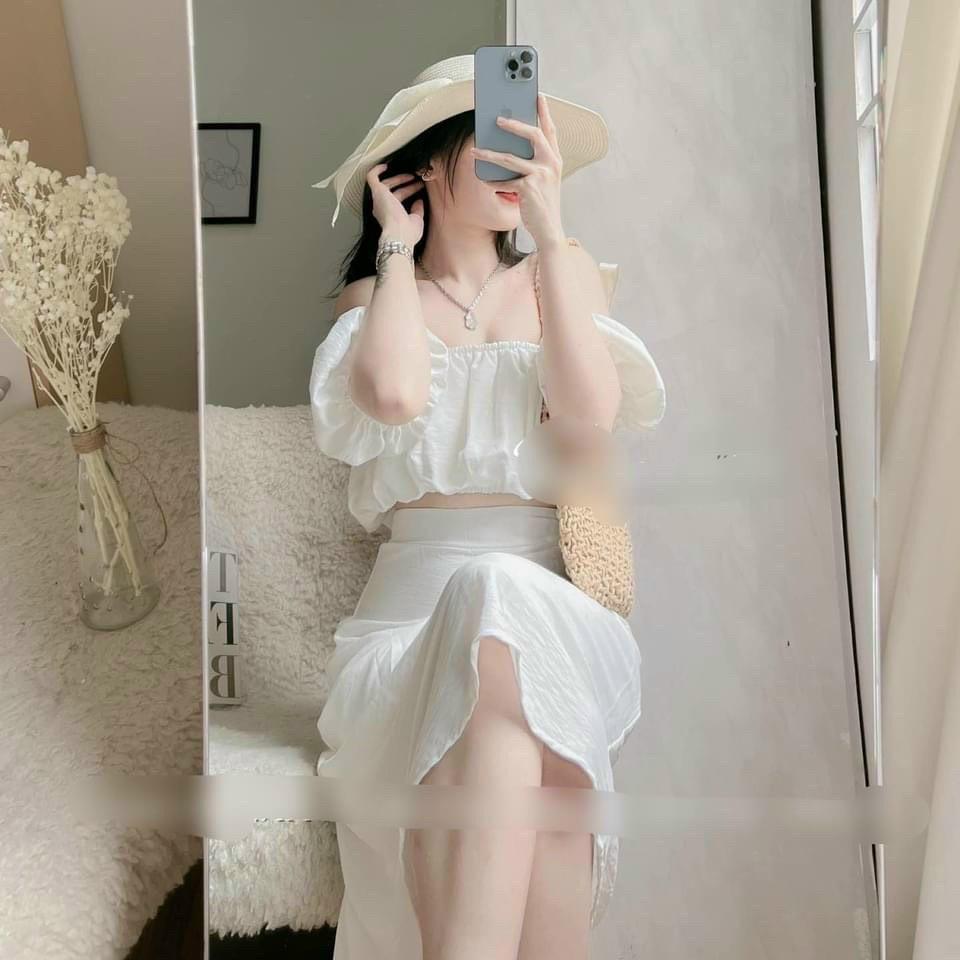 Set bộ đồ nữ áo trễ vai phối chân váy dài nhẹ nhàng, nữ tính thích hợp cho các nàng đi dạo phố, đi biển