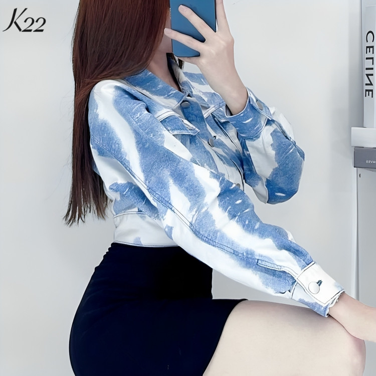Áo khoác jeans nữ cao cấp màu xanh thời trang hàng hiệu rosata k22