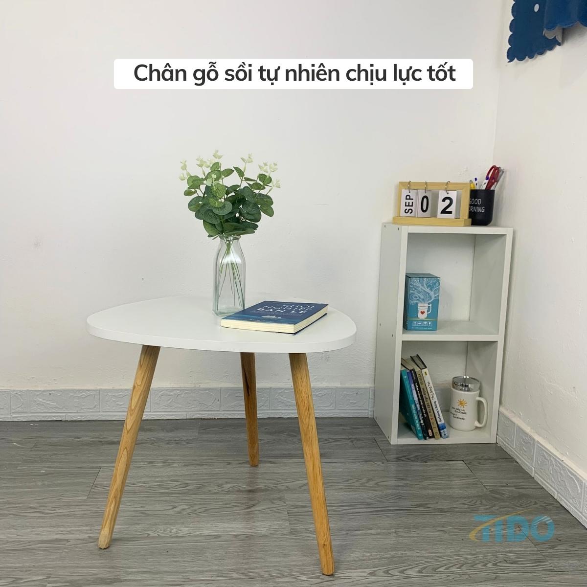 Bàn trà sofa tam giác TIDO bàn cafe chân gỗ ngồi bệt mặt trắng sang trọng dày 17mm cứng cáp