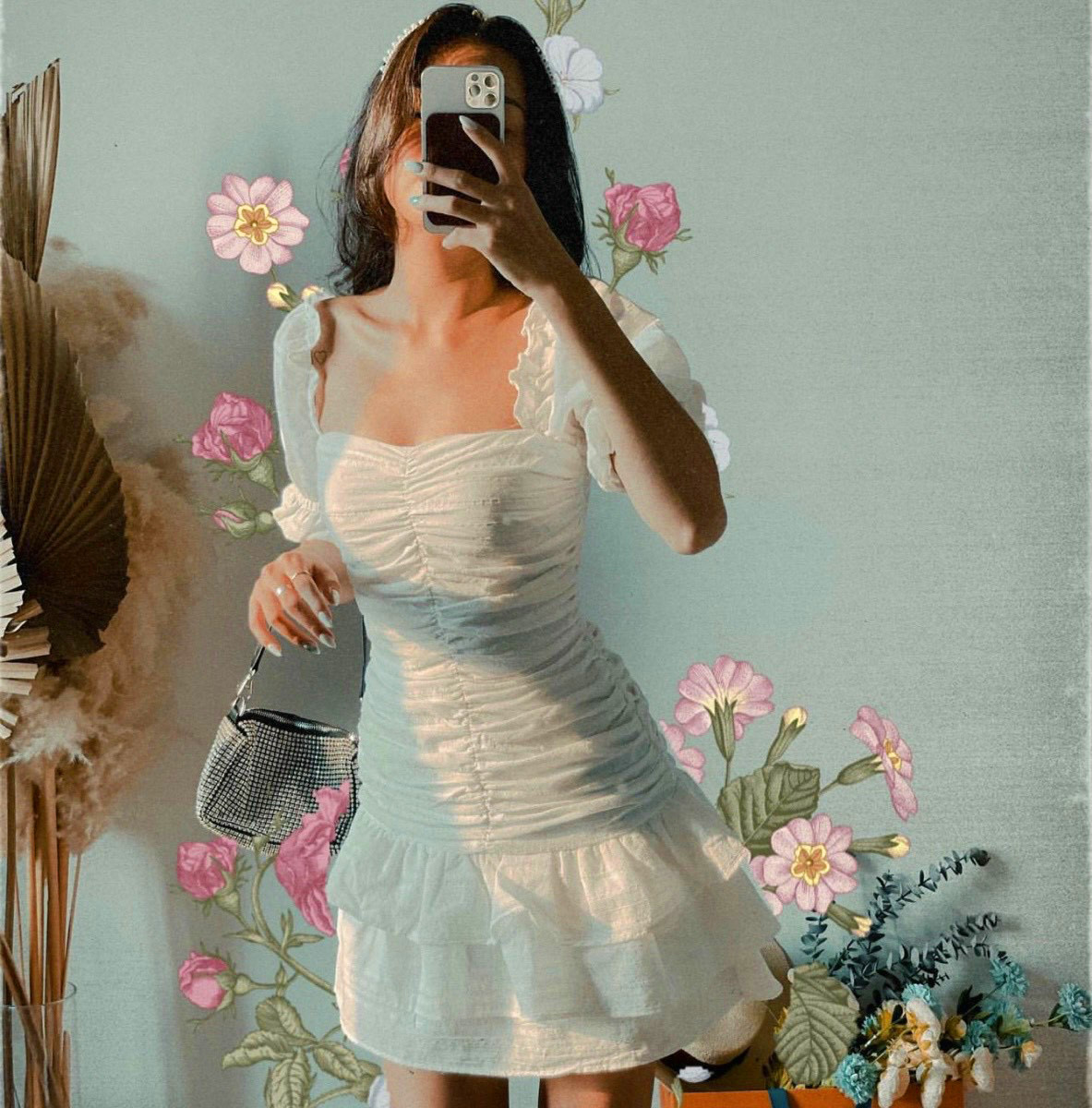 Đầm trắng nhún thân, rút dây thân tầng M.O.N Boutique