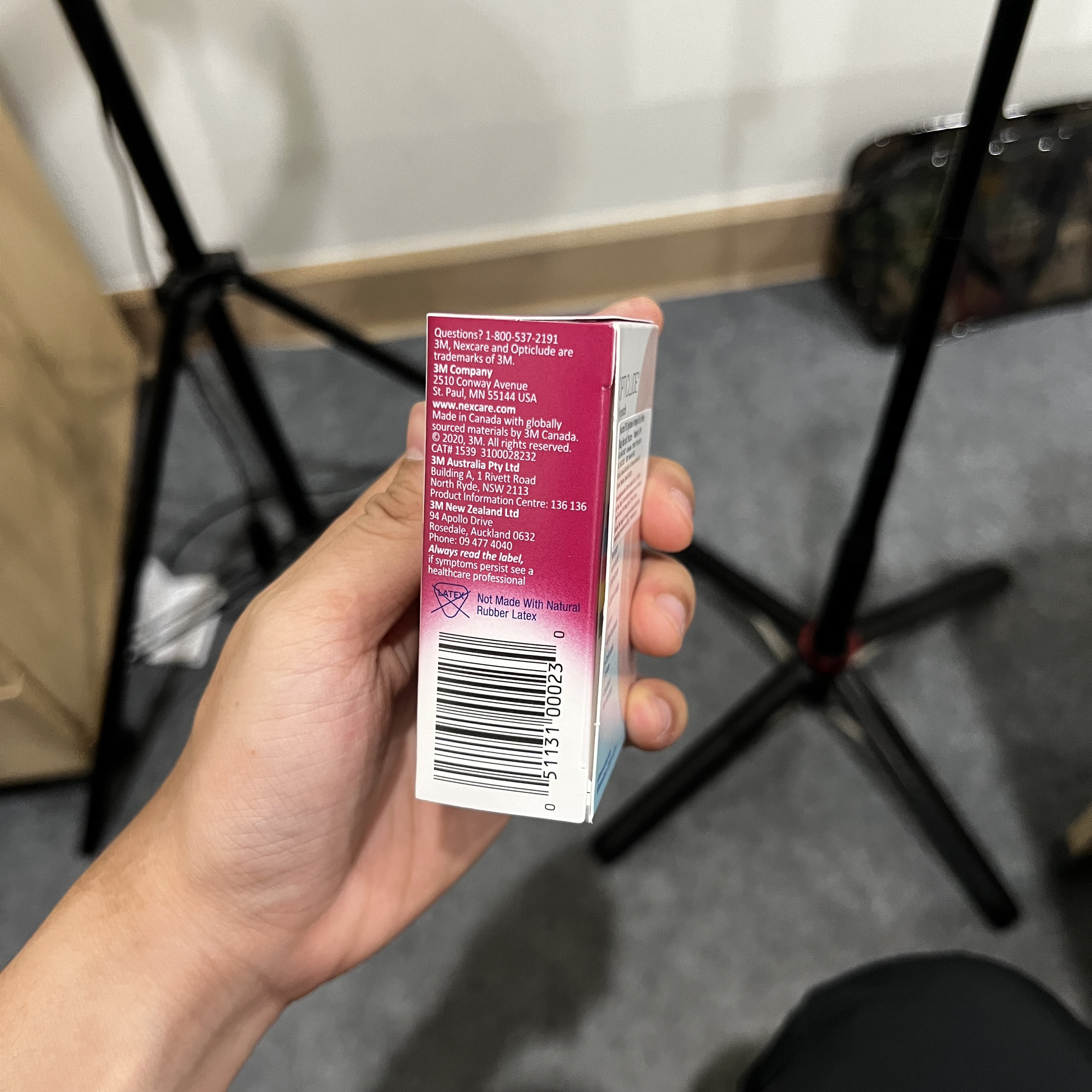 Hộp 20 miếng dán mắt 3M Nexcare 1539 hỗ trợ nhược thị cho trẻ cỡ lớn, sản xuất Canada