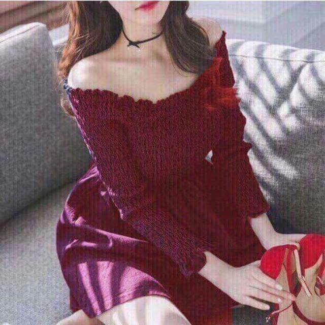Đầm Suông Ngắn Đỏ Trễ Vai
