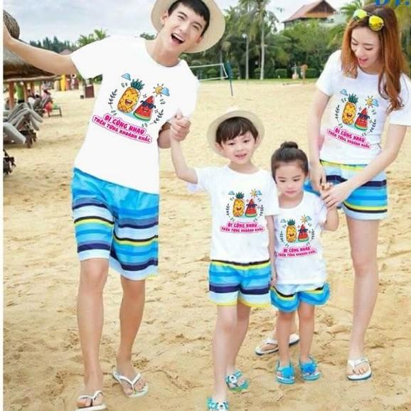 Đồ đôi đi biển xinh xắn dành cho gia đình quần sọc xanh áo in họa tiết