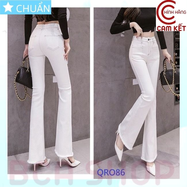 Quần jean nữ ống loe dáng dài QRO86 ROSATA tại BCASHOP lưng cao 1 nút, túi ngang, phom chuẩn, chất liệu jean cao cấp - màu trắng kem