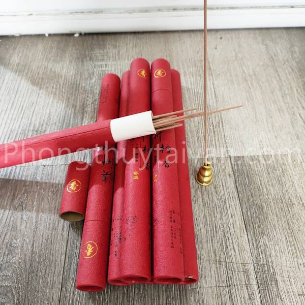 Nhang Không tâm Gỗ Đàn Hương 20cm 44 nén/hộp