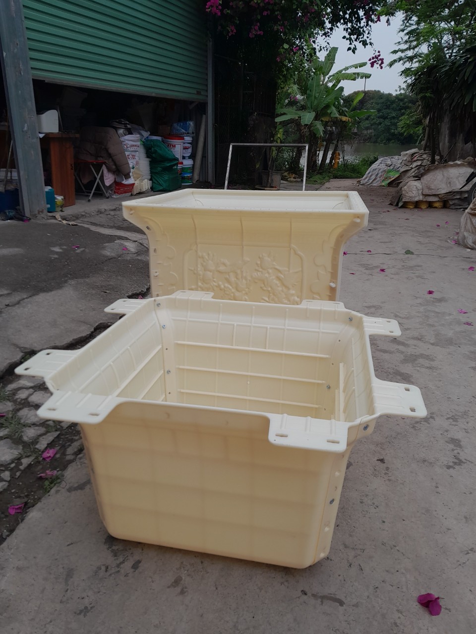 Khuôn chậu vuông 70 chân liền hoa văn thuyền, ngựa chất liệu nhựa abs siêu dày dặn