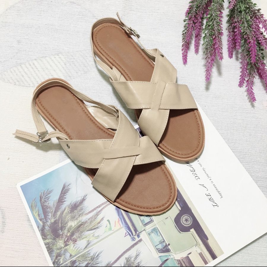 Sandal nữ đế bằng quai chéo da mềm siêu xinh-SB2