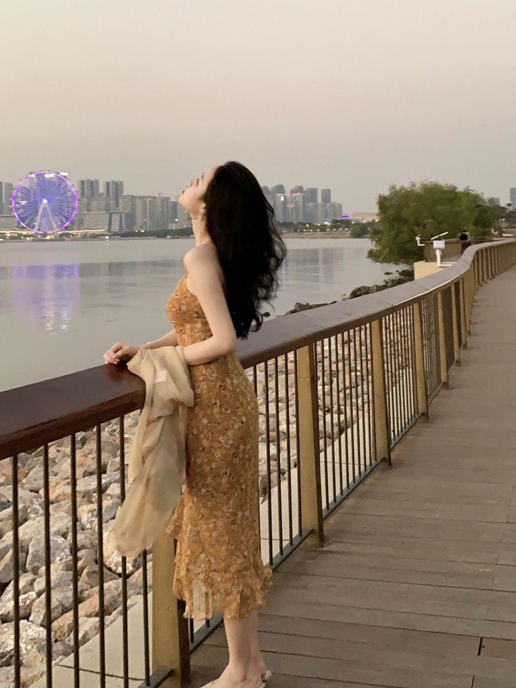DIYIWEI Váy lụa trắng, váy lụa hoa, váy dài mùa hè 2023.