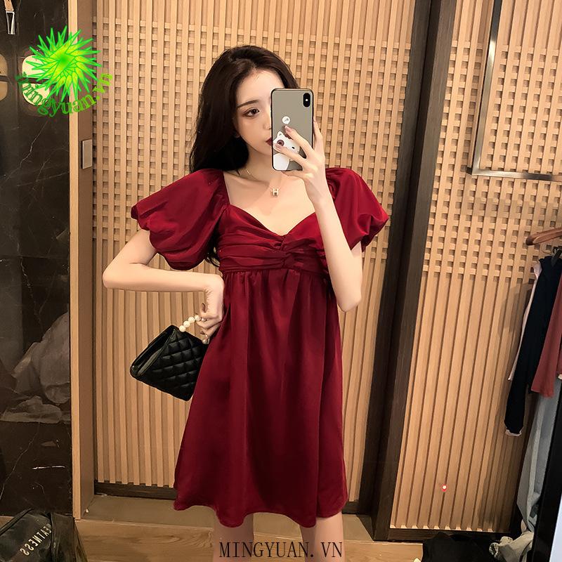 Đầm Nhung Tay Phồng Cổ Chữ V Hở Lưng Phong Cách Retro