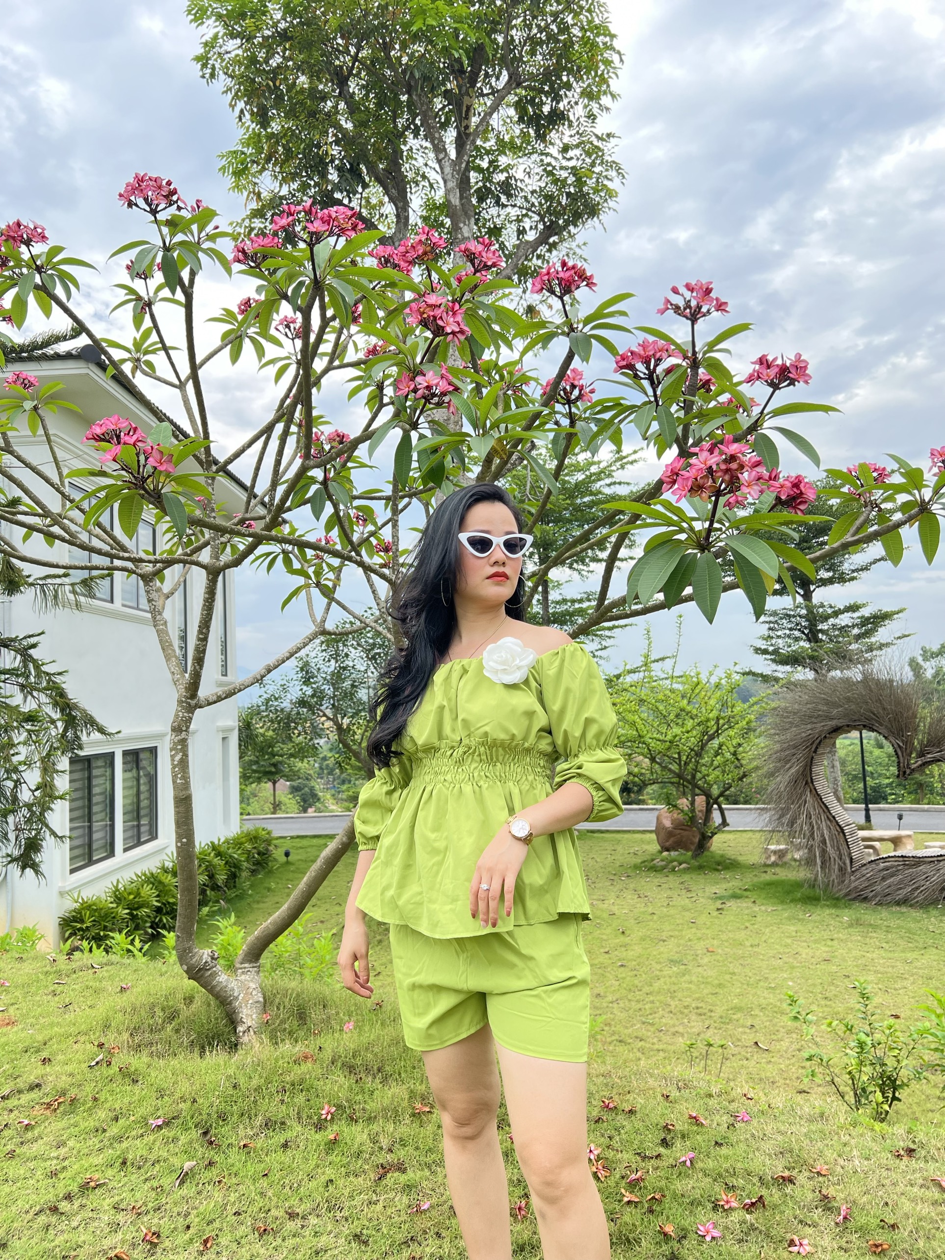 Siêu phẩm set bộ trễ vai phồng