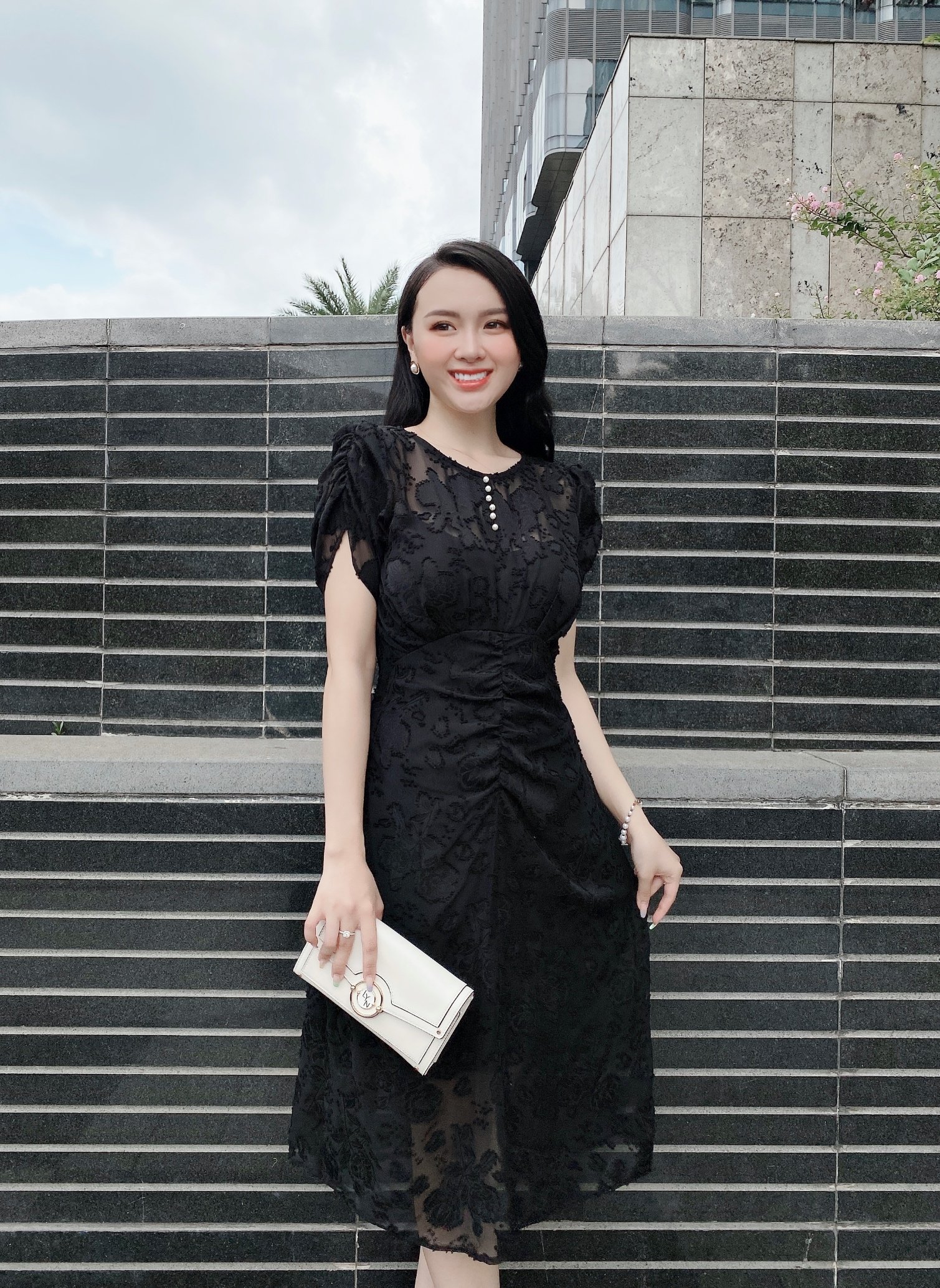 ĐẦM XÒE REN ĐÍNH HẠT CAO CẤP