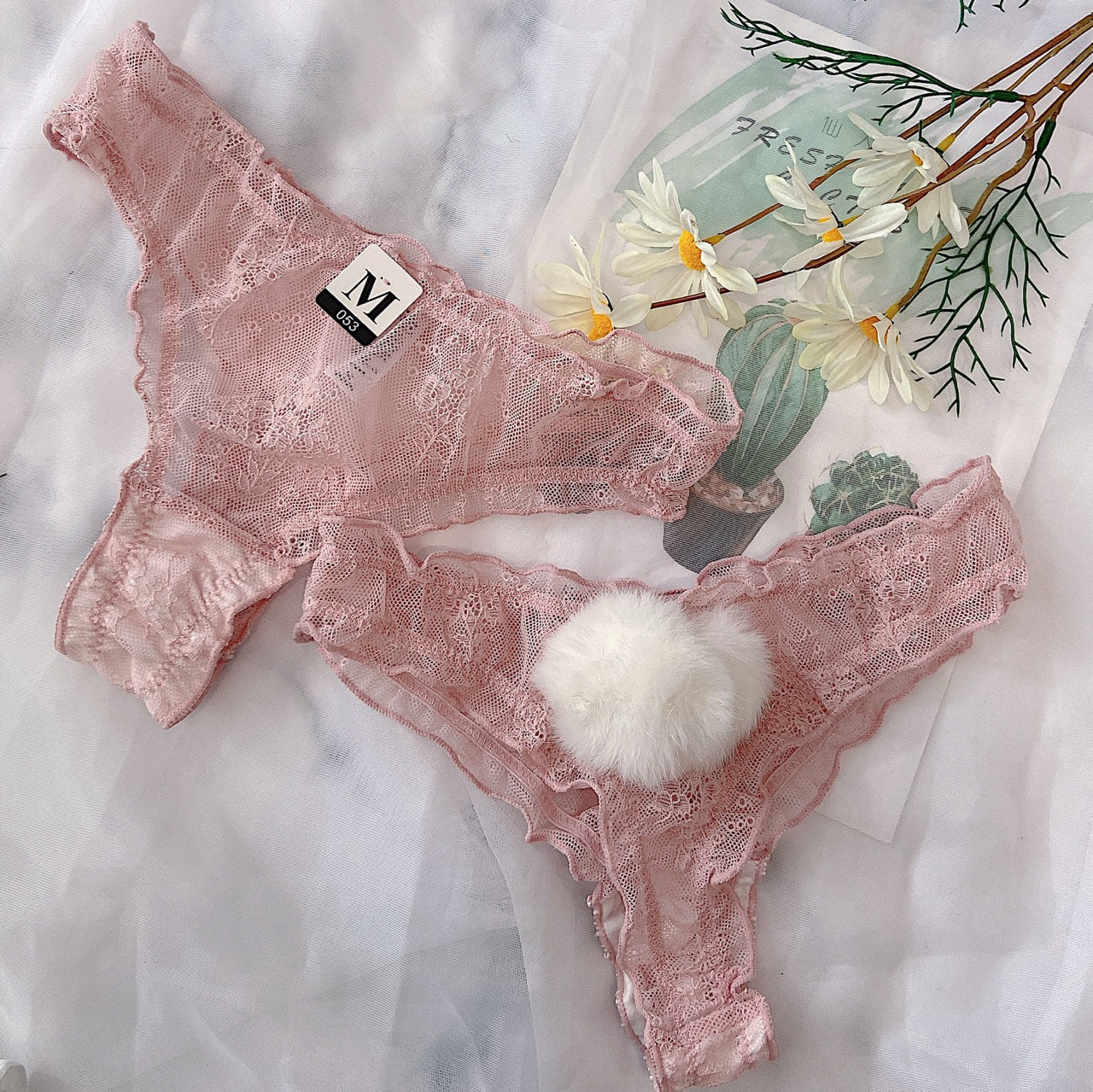 COMBO 3 QUẦN LỌT KHE REN KÈM CỤC BÔNG SIÊU XINH 053