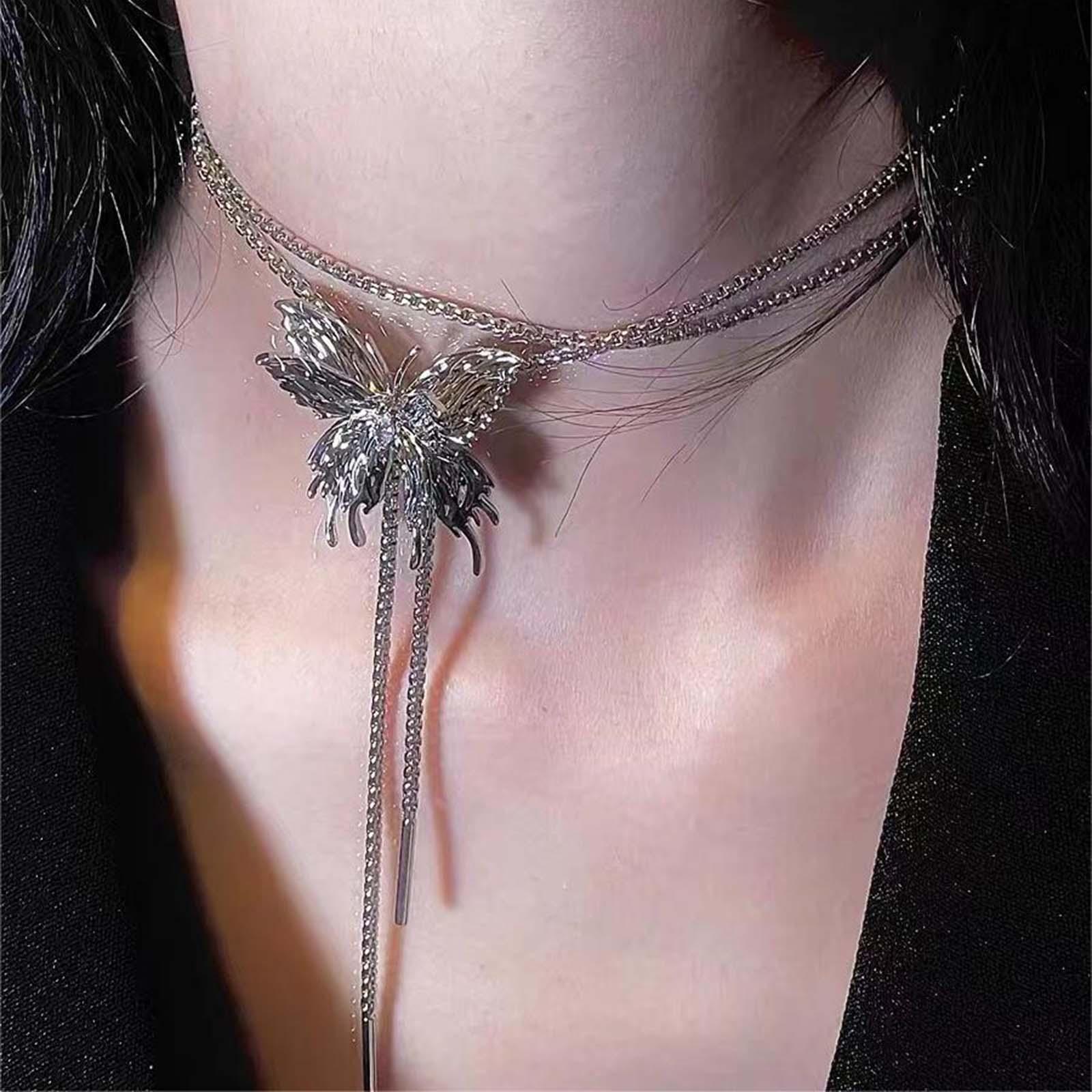 Butterfly Pendant Sweater Chain Individuality Irregular Hiphop Jewelry Fashion Elegant Sweater Necklace Butterfly Chain for Women Girls Gift