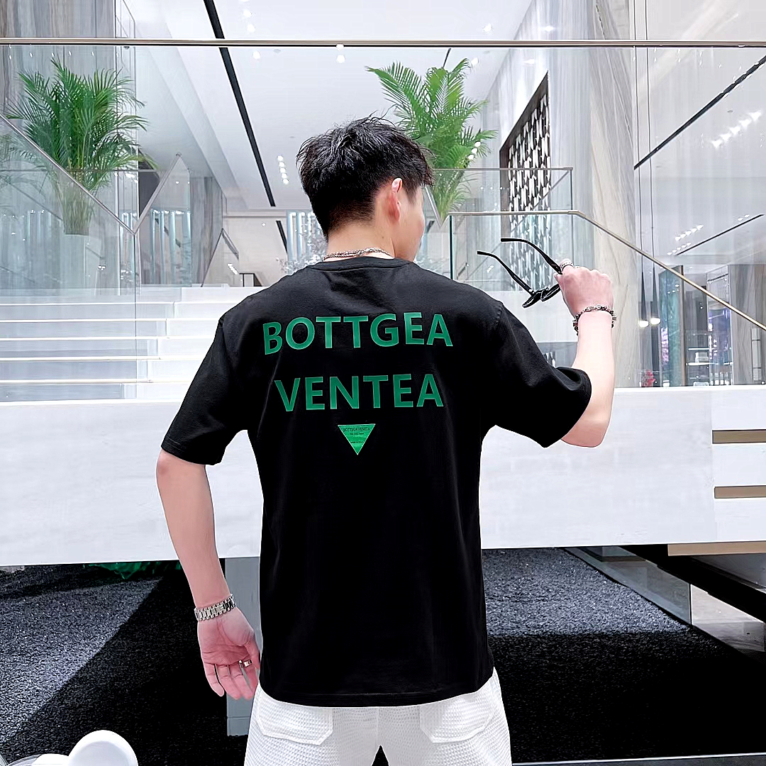 Áo thun nam cao cấp TC với chất cotton mát, logo may chắc chắn cùng họa tiết chữ in, phong cách trẻ trung, thể thao-8106