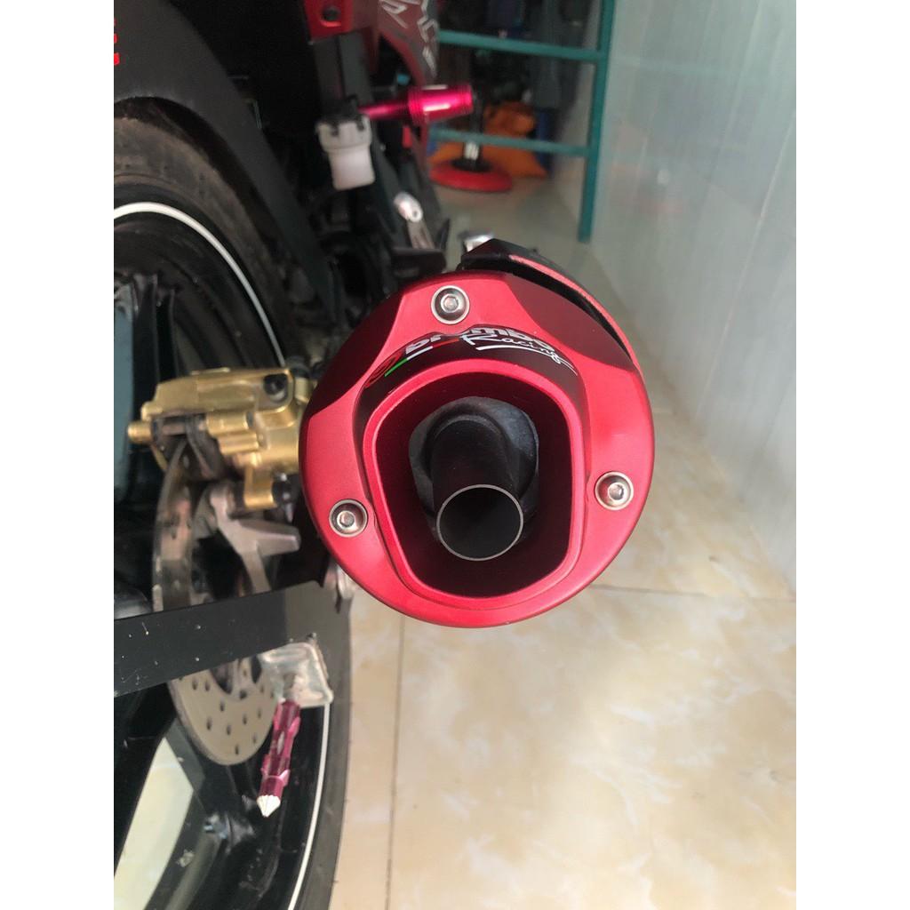 Ốp pô và chụp đích pô xe exciter 150 mẫu mới màu đen nhám chữ brembo