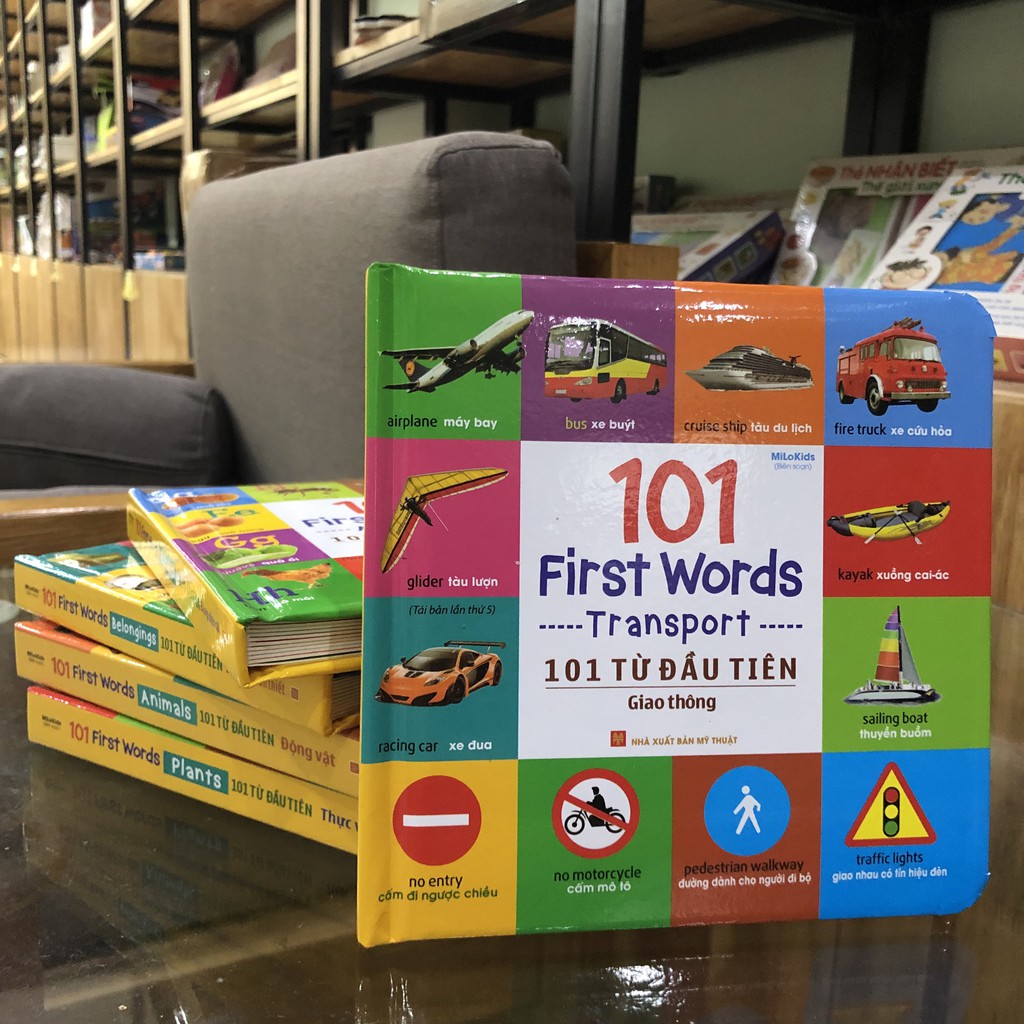 Sách - 101 First Words - Transport / 101 Từ Đầu Tiên - Giao Thông (ML)