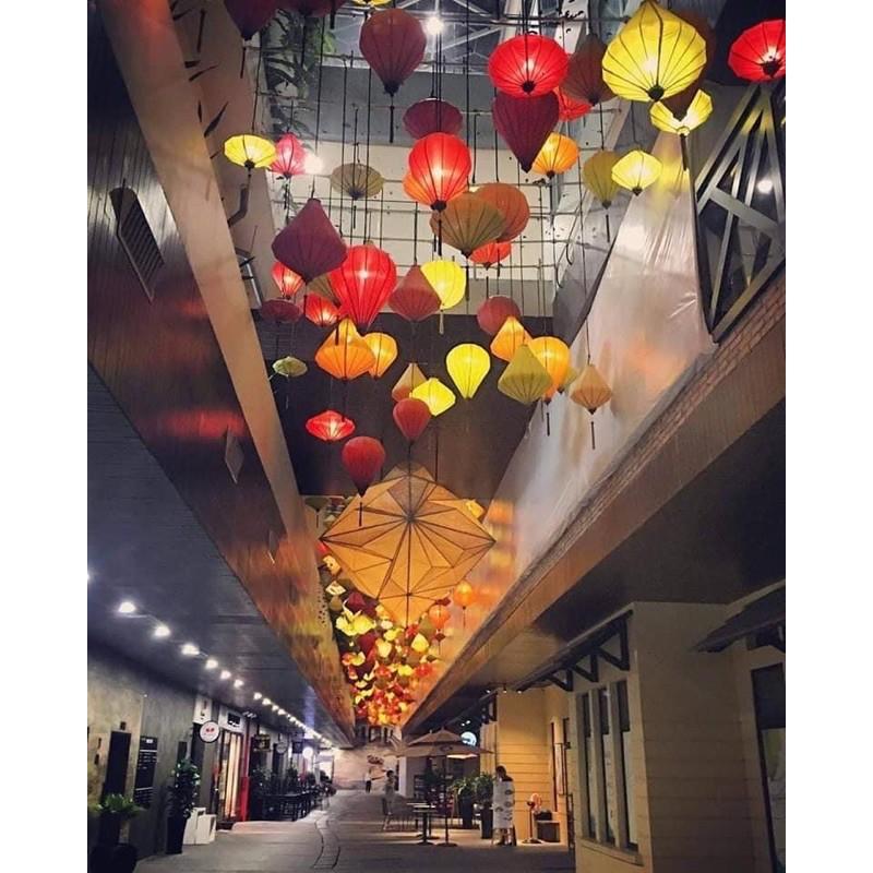 Đèn lồng tỏi ngược hội an