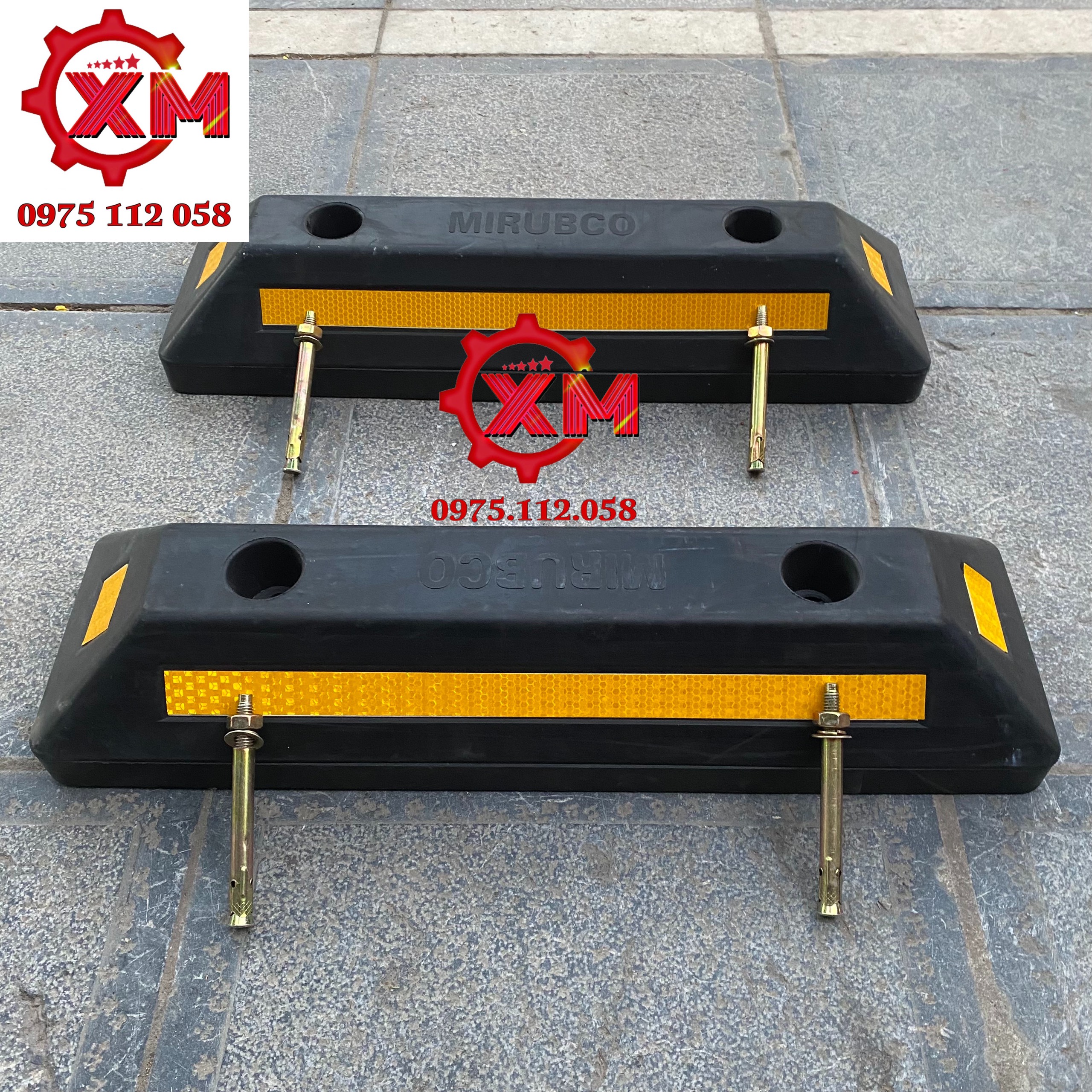 Cục chặn bánh xe bằng cao su