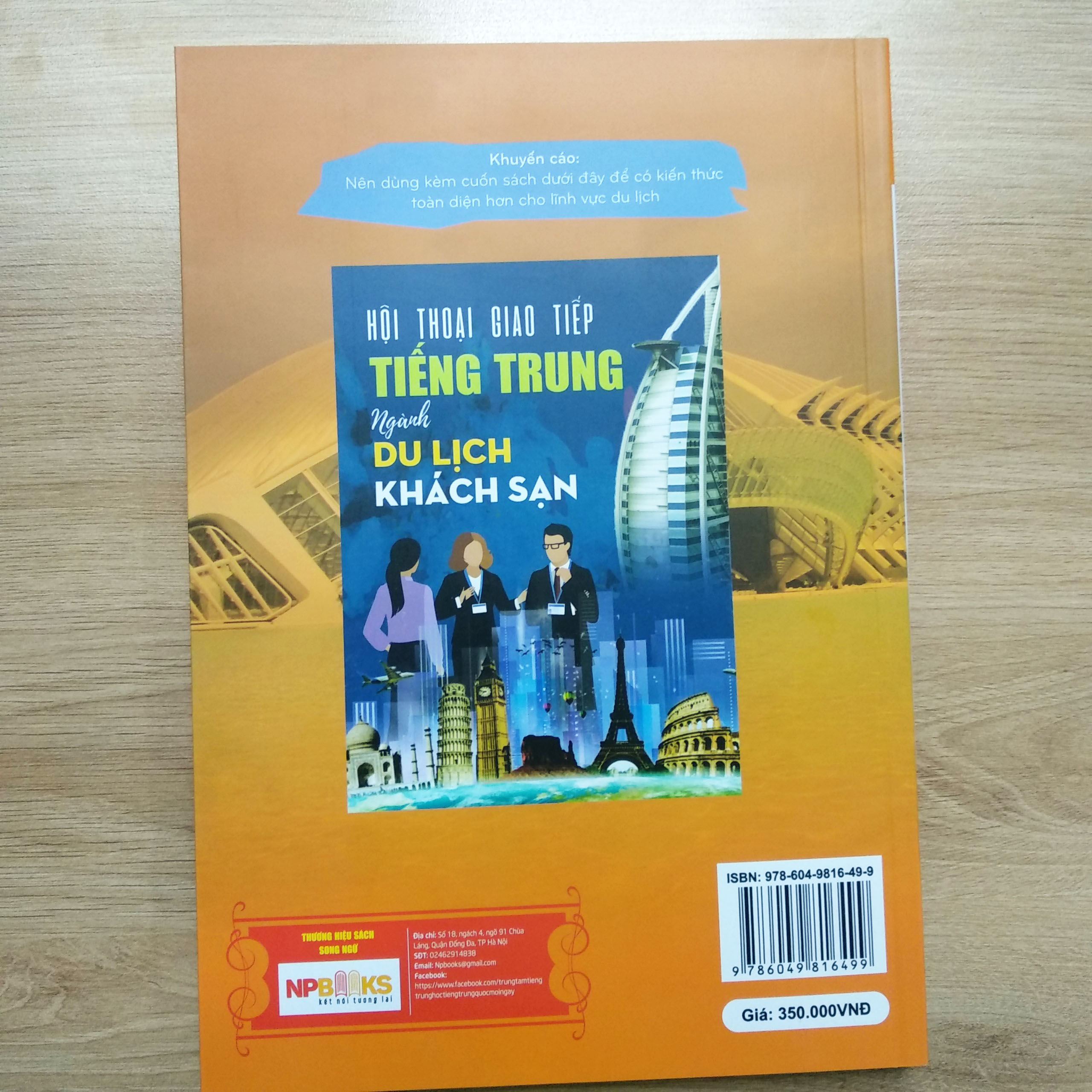 Sách song ngữ Du Lịch Việt Nam – Ẩm Thực &amp; Cảnh Điểm (in màu, giấy ảnh c2) + DVD tài liệu