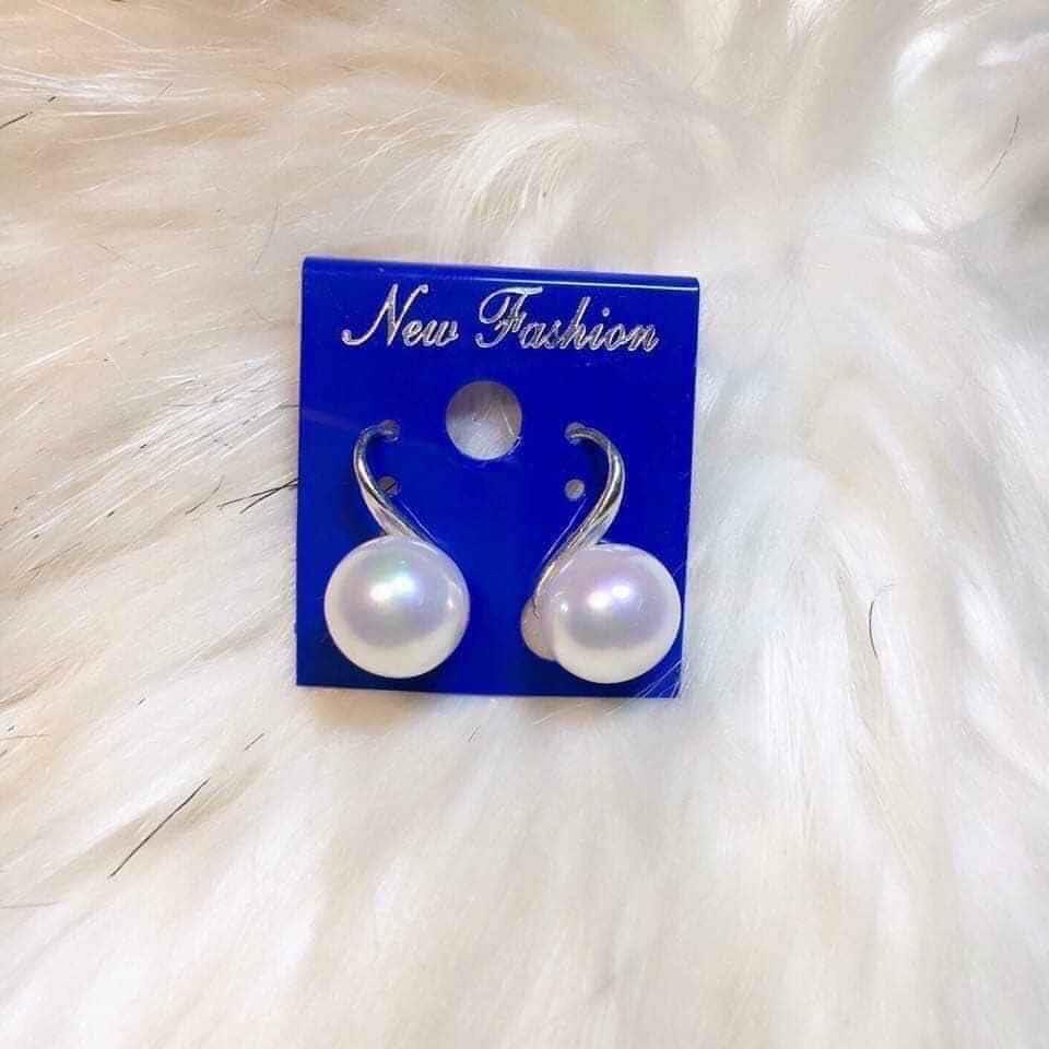 Bông tai nữ móc câu mix trai SIÊU HOT khuyên tai nữ thể hiện sự mạnh mẽ, quý phái