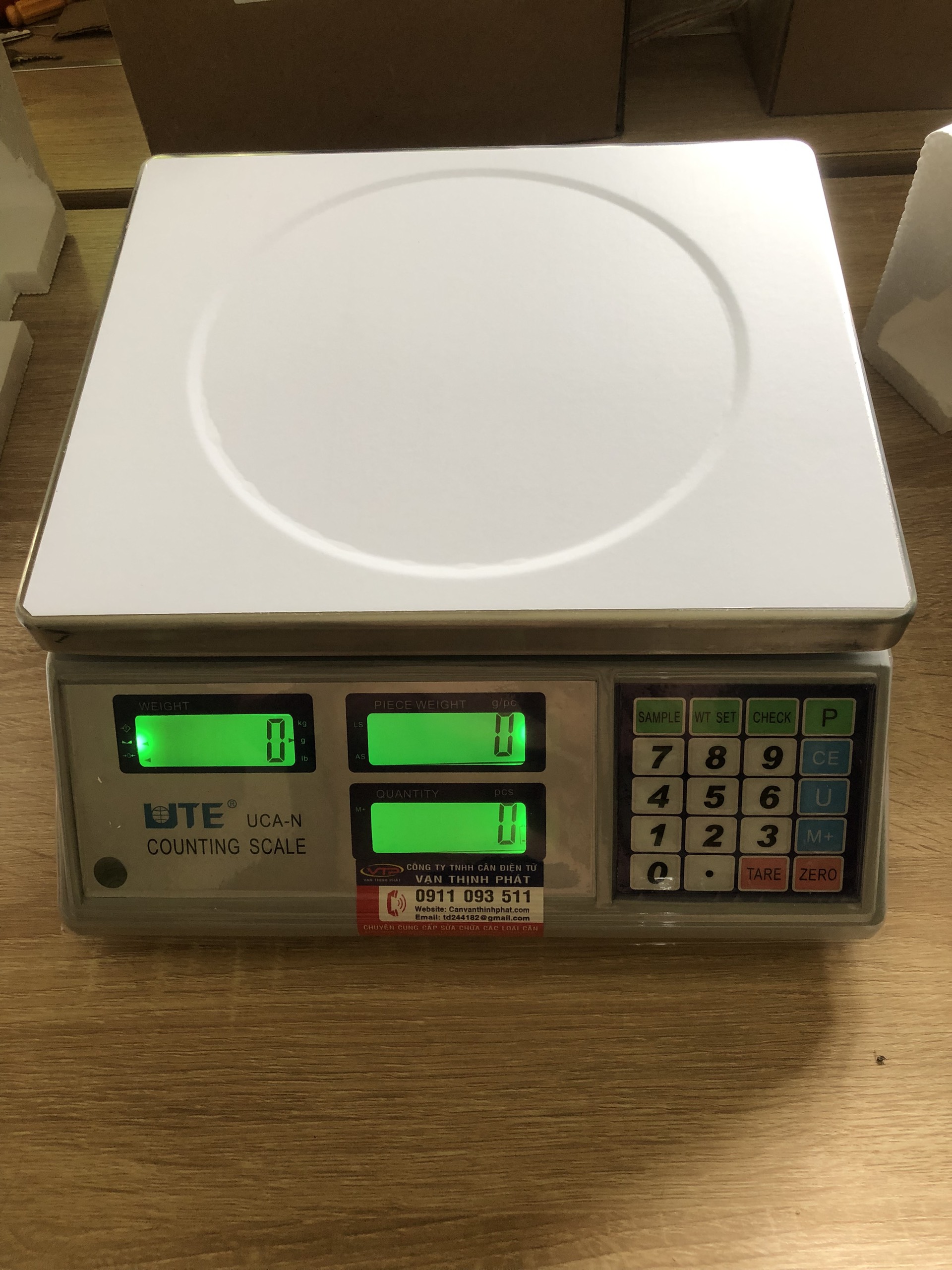 Cân Điện Tử UCA-N 15 KG