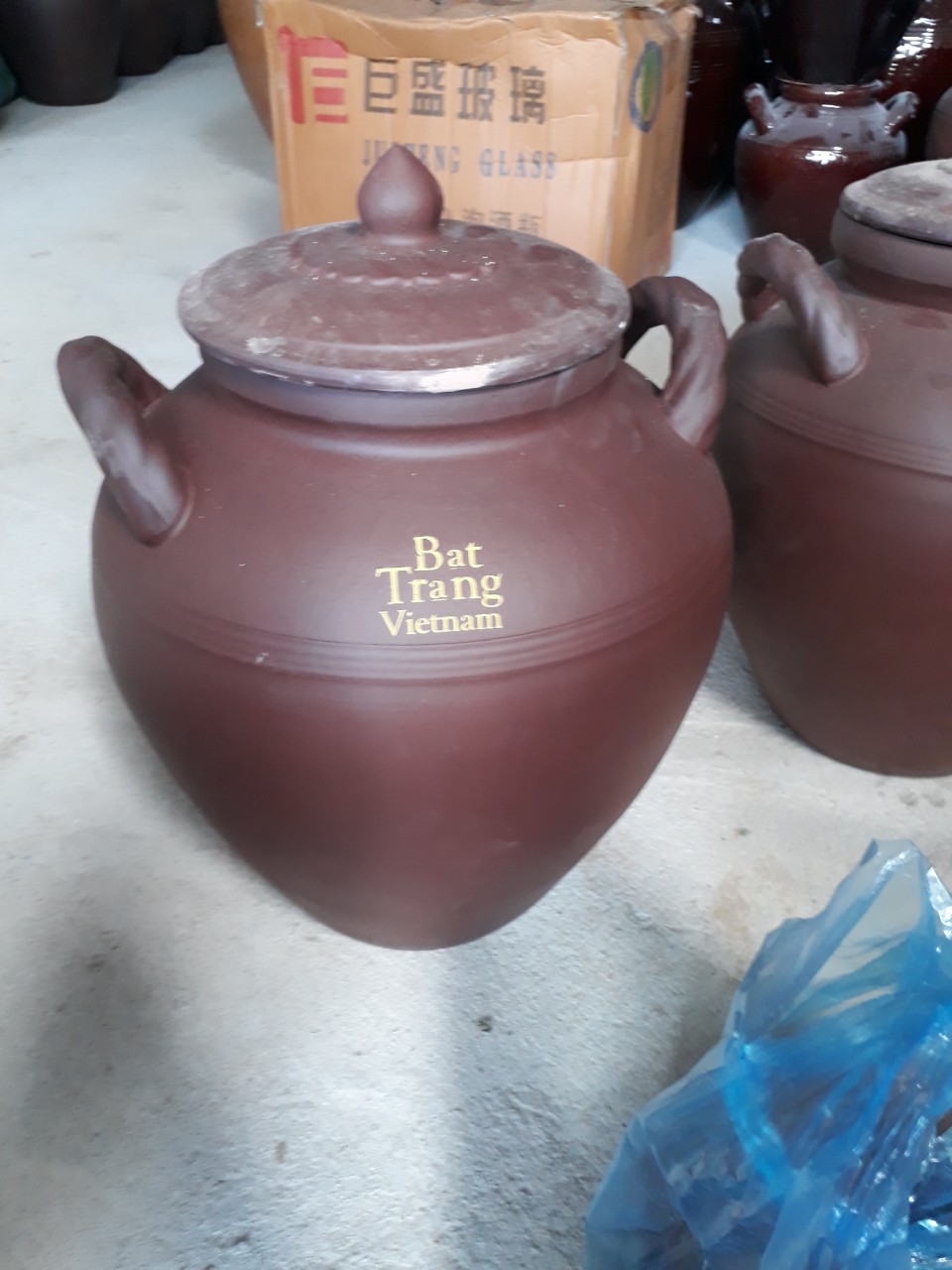 Chum sành Bát Tràng mẫu mới có 2 nắp chống bay hơi dung tích 30 lít