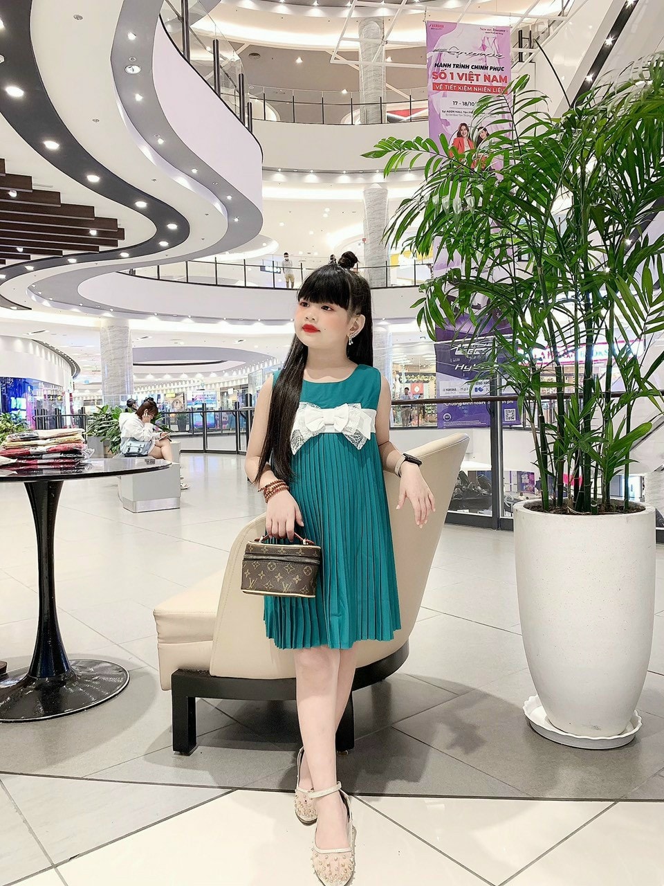 Đầm babydoll xếp ly sang chảnh cho bé gái size 12-23kg chất lụa mềm mát