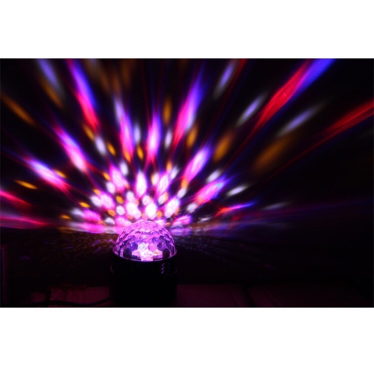 Đèn led xoay 7 màu vũ trường nháy chớp theo nhạc bay phòng sân khấu cảm ứng nhạc có điều khiển