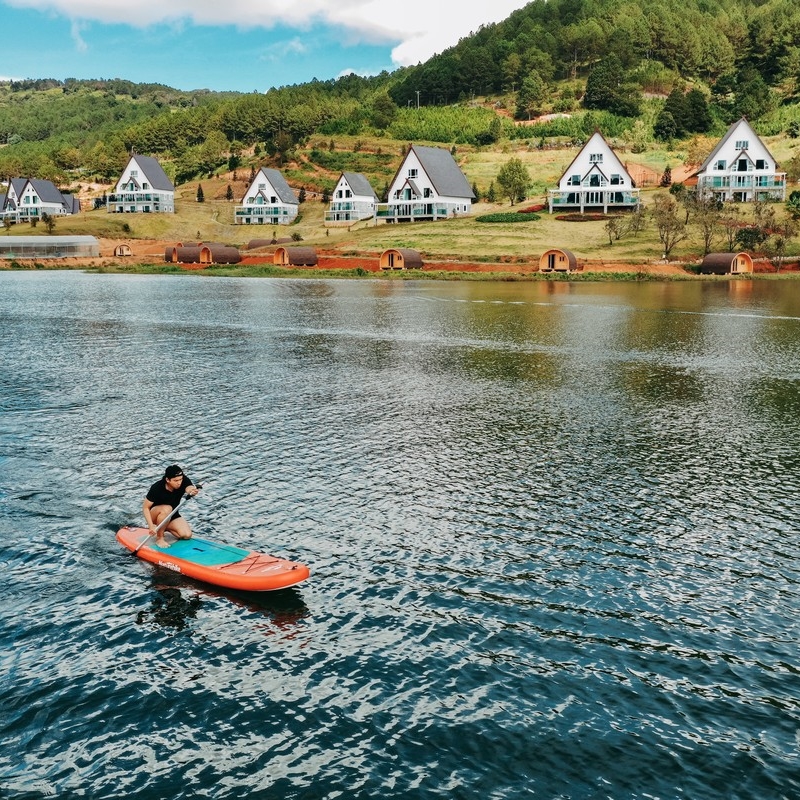 Đà Lạt Wonder Resort 4* - Buffet Sáng, Hồ Bơi Vô Cực, Xe Đưa Đón Trung Tâm, Miễn Phí Tham Quan Vườn Dâu, Vườn Rau, Khách Sạn Bên Hồ Tuyền Lâm Cực Đẹp