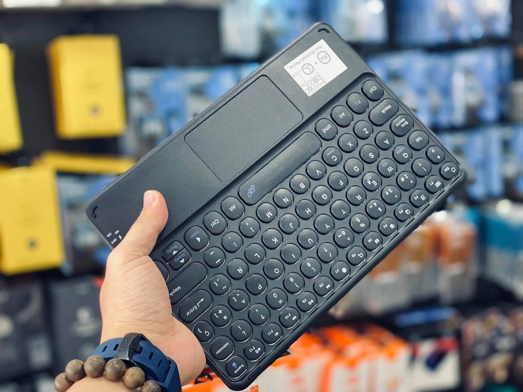 Bàn phím bluetooth COTECI Portable Wireless Smart Keyboard cao cấp (có bàn di chuột trackpad) - Hàng chính hãng