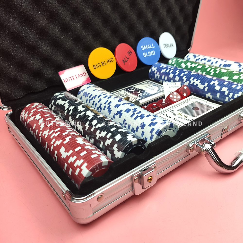 Vali Phỉnh 300 Chip Poker lõi thép không số mẫu mới 2024 hộp nhôm bo tròn 8 góc Aluminum siêu cứng cáp